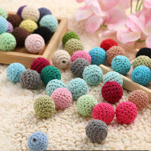 Vente directe d'usine 20mm <span class=keywords><strong>bois</strong></span> Crochet perles boule ronde en forme <span class=keywords><strong>de</strong></span> <span class=keywords><strong>bois</strong></span> fil <span class=keywords><strong>de</strong></span> coton Crochet <span class=keywords><strong>laine</strong></span> perles en <span class=keywords><strong>vrac</strong></span> pour collier <span class=keywords><strong>de</strong></span> bijoux - Product Image 1