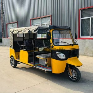 Motociclo <span class=keywords><strong>Elettrico</strong></span> a Tre Ruote con Sidecar, Carrozzeria Chiusa, Motore da 3000 Watt, Quattro File di Sedili per 12 Passeggeri - Product Image 3