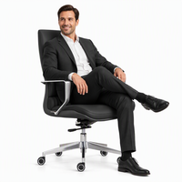 Chaise de bureau de direction ergonomique de luxe moderne en cuir véritable à dossier haut, avec cadre en aluminium et siège pivotant