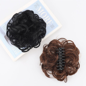 En gros, Perruque synthétique en soie pour femmes, style <span class=keywords><strong>chignon</strong></span> ou queue de cheval, avec ornement capillaire en disque et pince à <span class=keywords><strong>cheveux</strong></span>, pour mariage - Product Image 1