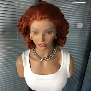 Peluca Corta Rizada Naranja <span class=keywords><strong>de</strong></span> Encaje Frontal 13x4 Estilo Celebridad, Personalizada al por Mayor, <span class=keywords><strong>Fibra</strong></span> Sintética, Proveedor Mayorista, Envío Directo - Product Image 4