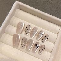Pure Handmade Short Nail Art Collection Uñas a presión desmontables con yemas de dedos artificiales Serie de puntas de uñas portátiles