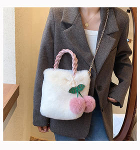 Kore moda Vintage sevimli sonbahar kış Faux kürk çanta küçük kız tüylü tasarımcı lüks kova çanta kiraz peluş topu - Product Image 5