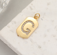 Vente en gros de pendentifs lettres en or massif 14k moissanite a-z 26 lettres pendentifs colliers bijoux pour femmes