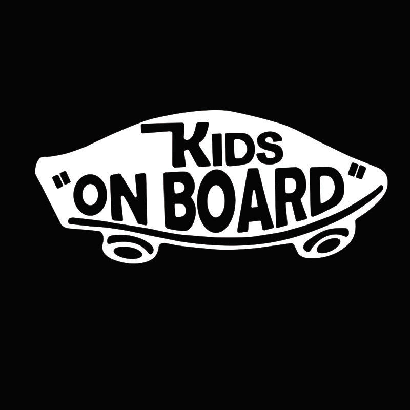 NIÑO BLANCO A BORDO