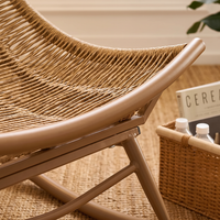 Fauteuil à bascule moderne en rotin pour extérieur, idéal pour parc, salon, chambre et villa