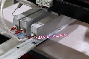 Machine multifonctionnelle de fabrication de sacs de pochettes à scellement central en T pour l'emballage des aliments, les stratifiés en plastique et le papier d'aluminium - Product Image 4