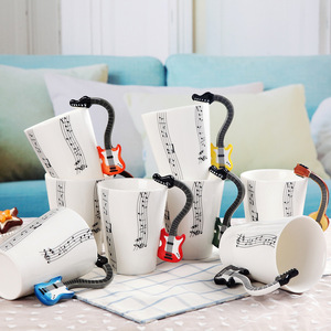 Magic Cartoon <span class=keywords><strong>3D</strong></span> Cerámica Música Violín Música Taza de café Taza creativa con asa - Product Image 2