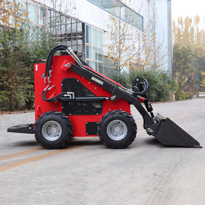 Mini-chargeuse sur pneus Soamte White Diesel CE EURO5 EPA avec moteur Kubota, 950 kg, godet de 0,03 m, pompe YUKEN, boîte de vitesses 4x4, moteur de 15,7 kW - Product Image 1