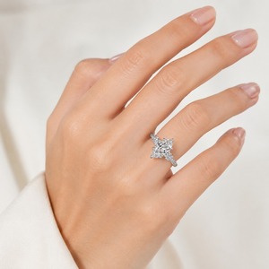 Anello vintage a forma di occhio di cavallo con curva a S e linea sinuosa, regalo di nozze per donna - Product Image 2