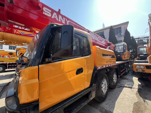 Grue de levage SANY STC500 d'occasion de 50 tonnes avec moteur Weichai et double stabilisateur à quatre essieux - Product Image 4