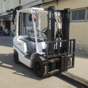 Chariot élévateur à fourche diesel à combustion interne TCM 3T d'occasion pour entrepôt, travaux de terrassement et machines de construction, cylindre intermédiaire - Product Image 5