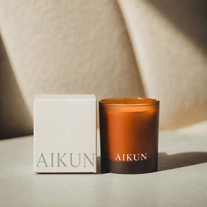เทียนหอมในขวดแก้วจากขี้ผึ้งถั่วเหลือง AIKUN ขายส่ง ราคาโรงงาน โลโก้สั่งทำได้ 100% เป็นมิตรต่อสิ่งแวดล้อม สไตล์มินิมอล - Product Image 1