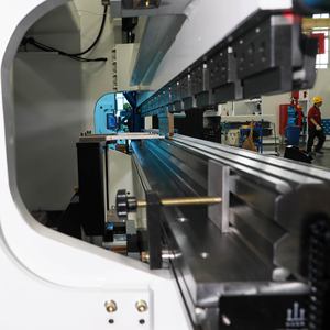 Machine de pliage de tôles épaisses ADH, machine de pliage hydraulique CNC 2000kn 200T3200mm 10 12 pieds, presse plieuse hydraulique <span class=keywords><strong>200t</strong></span> - Product Image 3