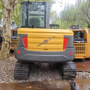 Mini-excavatrice sur chenilles Volvo EC60DL d'occasion, modèle 2022, 6 tonnes, composants principaux : moteur, boîte de vitesses, pompe, PLC, engrenage, roulement Deutz - Product Image 6