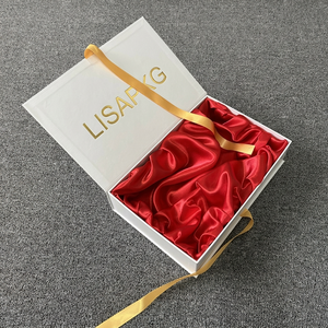 Boîtes d'emballage de luxe personnalisées pour cheveux avec logo, doublure en satin doré et soie pour perruques en dentelle - Product Image 4