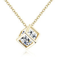 Bijoux les plus vendus simples et élégants pendentif en zircone cubique carré collier en zircone cubique accessoire pour femme