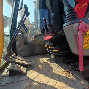 Excavadora Volvo Usada Original para Construcción Pesada, Excavadora Volvo 300 Usada a Bajo Precio, 30 Toneladas, Fácil Operación y Buena Visibilidad - Product Image 6