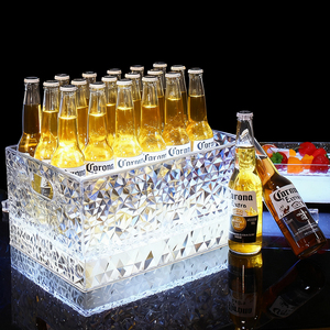 Seau à glace lumineux à LED pour fête Seaux à glace en plastique pour bière, bacs à boissons Seau à bière Porte-<span class=keywords><strong>bouteille</strong></span> <span class=keywords><strong>de</strong></span> <span class=keywords><strong>vin</strong></span> - Product Image 1