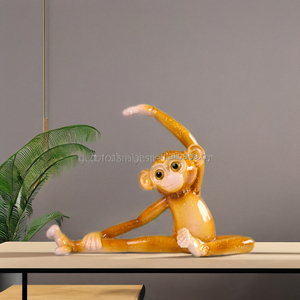 Adornos de mono de resina para oficina, decoración del hogar, estatuilla de posturas de Yoga con temas de Anime de animales, modelo pintado para regalos de negocios - Product Image 3