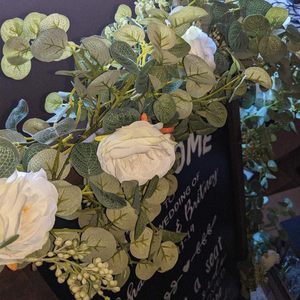 Guirnalda de Hojas de Eucalipto Blanco de 1.8M, Fácil de Obtener, para Decoración de Bodas, Hogar y Jardín - Product Image 3