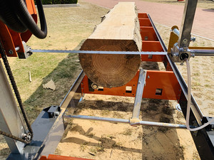 Scierie à bande portable certifiée CE de 36 pouces, moteur à essence de 27 CV, <span class=keywords><strong>machine</strong></span> à <span class=keywords><strong>bois</strong></span> horizontale avec remorque pour utilisation agricole - Product Image 5