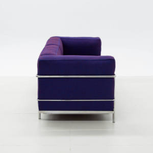 เก้าอี้โซฟาเดี่ยวทันสมัยพร้อมดีไซน์มินิมอล โครงเหล็กทรงสี่เหลี่ยมและเบาะหนังเทียมสำหรับห้องนั่งเล่น อพาร์ทเมนต์ โรงแรม สำนักงาน - Product Image 5