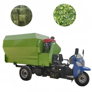 Automatic animal feed spreader electric animal feed spreader forage tmr mix for sale