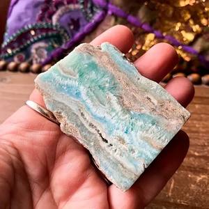 คริสตัลจิตวิญญาณคุณภาพสูงขายส่ง หินดิบแบบแผ่น หินบำบัด พลอยธรรมชาติ เฮมิมอร์ไฟต์สีฟ้าสำหรับตกแต่ง - Product Image 2