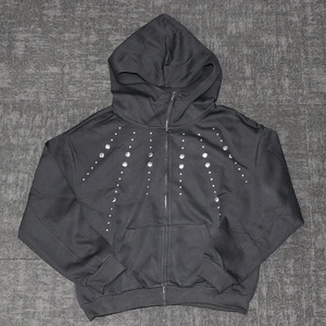 Sudadera con Capucha Negra para Hombre, con Cierre y Detalles de Pedrería, Estilo Vintage, de Alta Calidad, para Otoño - Product Image 1