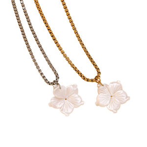 Collana di fiori di conchiglia bianca con Azalea madreperla <span class=keywords><strong>ciondolo</strong></span> 18K oro catena d'onda in acciaio inossidabile gioielli regalo per lei - Product Image 1