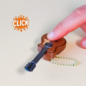 Nuevo llavero personalizado con forma de mini guitarra navideña impresa en 3D, juguete antiestrés. - Product Image 6