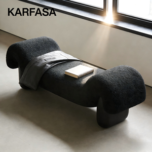 Banco de Canto para Cama Estilo Wabi-sabi, Designer Criativo, Sofá Otomano Minimalista Italiano em Veludo de Partículas KARFASA - Product Image 3