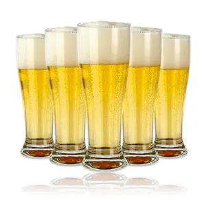 Pilsner Bierglasbecher mit klassischem Design