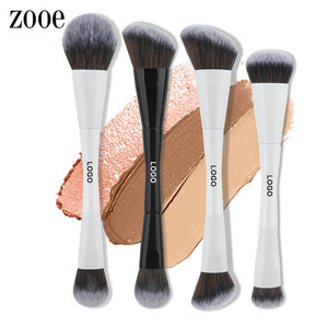 2025 Bajo MOQ Marca Privada <span class=keywords><strong>Brocha</strong></span> <span class=keywords><strong>Kabuki</strong></span> Grande Plana de Doble Punta para Base y Colorete, Sintética Premium Esponjosa para Rostro - Product Image 1