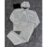 Ensemble de survêtements en nylon réfléchissant personnalisé avec logo, sweat-shirt, pantalon de jogging, veste, ensemble streetwear en nylon pour hommes