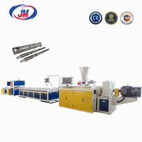 Ligne d'extrusion de profilés PVC pour la fabrication de profilés de fenêtres et de portes