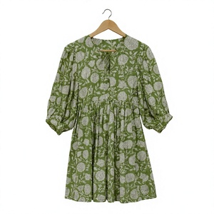 Robe midi décontractée en coton respirant et écologique à imprimé floral vert pour femme, robe imprimée, haut court - Product Image 2