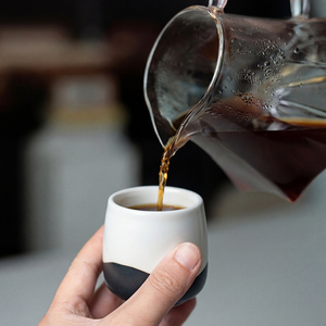 Taza de Espresso de Cerámica de Doble Pared, Perfil Interior en Forma de Huevo, Resistente al Calor para el Hogar y Cafeterías - Product Image 4