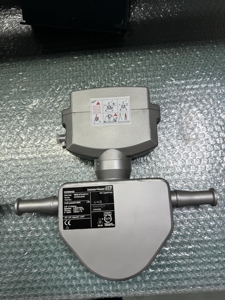 Endress+Hauser Dosimag 8BE08/15/25 Medidor de Masa Electromagnético para Gas/Aire/Agua/Aceite/Líquido - Product Image 2