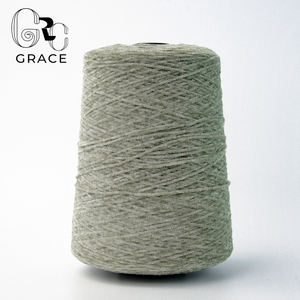Benang Chenille Glitter 95 poliester 5 perak ne 12Nm benang Chenille celup dan putih mentah anti-serabut - Product Image 1