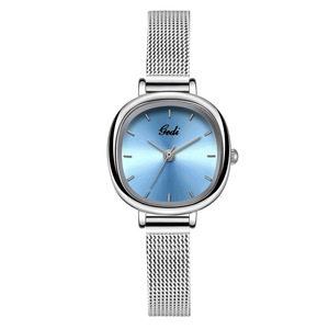 Montre pour femme à bracelet en maille coréenne au design minimaliste, de haute valeur esthétique, étanche, à quartz, compacte et - Product Image 4