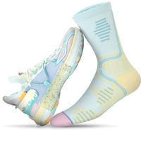 Chaussettes de course certifiées GRS, chaussettes athlétiques écologiques durables, chaussettes de sport personnalisées avec étiquette privée