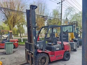 Reliable Used 3.5T Internal Combustion <b>Forklift</b> with 4.5m Mast and 36.8kW Xinchai Engine for Heavy Material Handling - Product Image 1