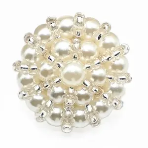 热卖白色冬衣按钮设计珍珠珠子装饰纽扣服装