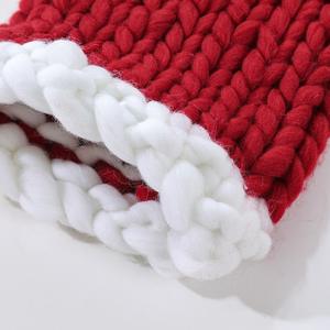 PARTYMENT Chapeau de Noël en tricot au crochet pour parents et enfants, en fil épais rouge et vert, pour fêtes d'hiver et du Nouvel An, décoration de Noël, chapeau de Père Noël - Product Image 3