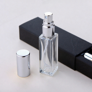En stock bouteille de parfum en verre élégante de luxe de 10ml portable claire rechargeable vide carré petite boîte de luxe à main quantité minimale de commande 100 pièces - Product Image 2