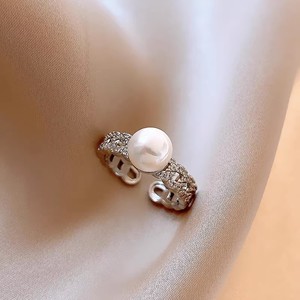 Anillo Abierto de Latón Chapado en Oro de Lujo Ligero con Geometría Incrustada y Zirconia, Joyería Coreana de Alta Gama para Mujer al por Mayor - Product Image 6