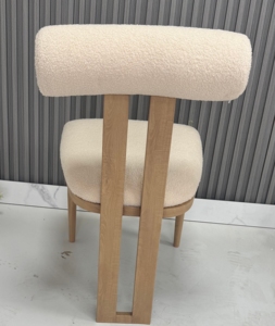 Chaise de salle à manger en fer durable pour hôtel et restaurant, vente en gros d'usine, avec coussin en velours doux pour les événements de mariage et de réception - Product Image 4