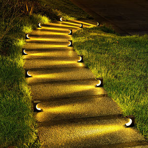 ไฟทางเดินรูปพระจันทร์ครึ่งเสี้ยวพลังงานแสงอาทิตย์สำหรับภายนอกอาคาร กันน้ำ - ไฟตกแต่งสวน LED สไตล์โมเดิร์นสำหรับสวน ทางเดิน และทางรถวิ่ง - Product Image 3